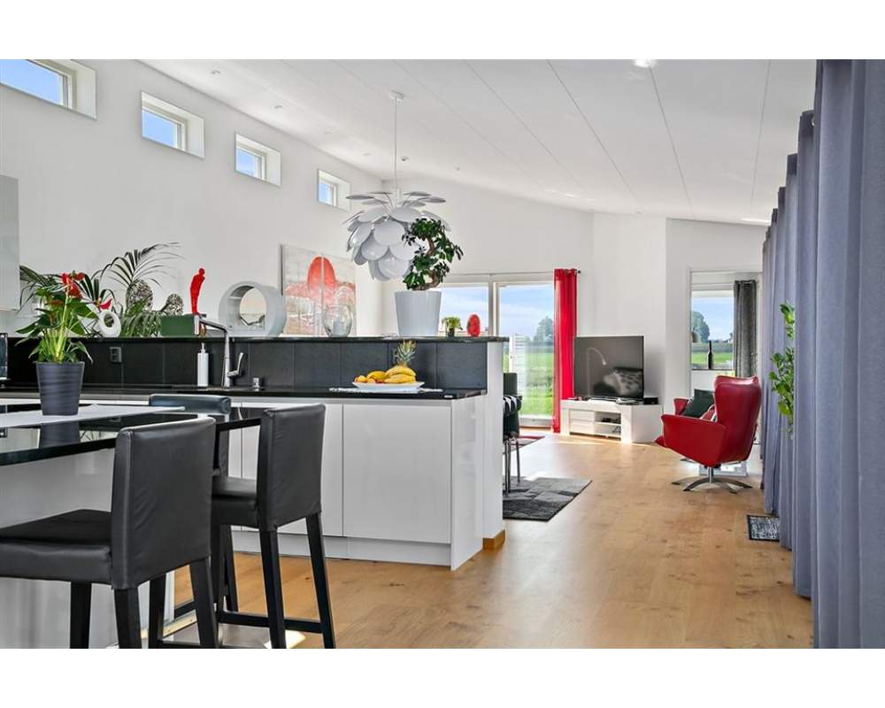 objektbilder/1534836555_cluidrqr-q100-h640-w960-mfile-cmonlyscaledown