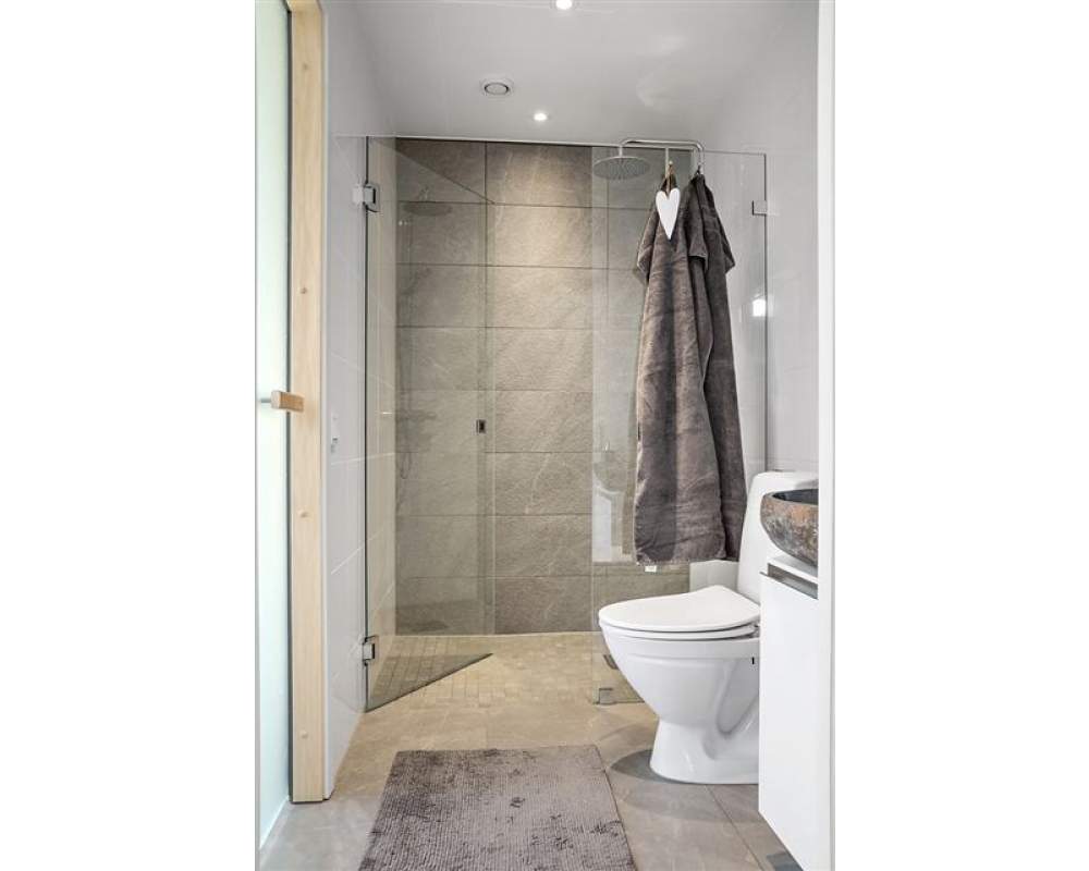 objektbilder/6luidt42-q100-h640-w960-mfile-cmonlyscaledown